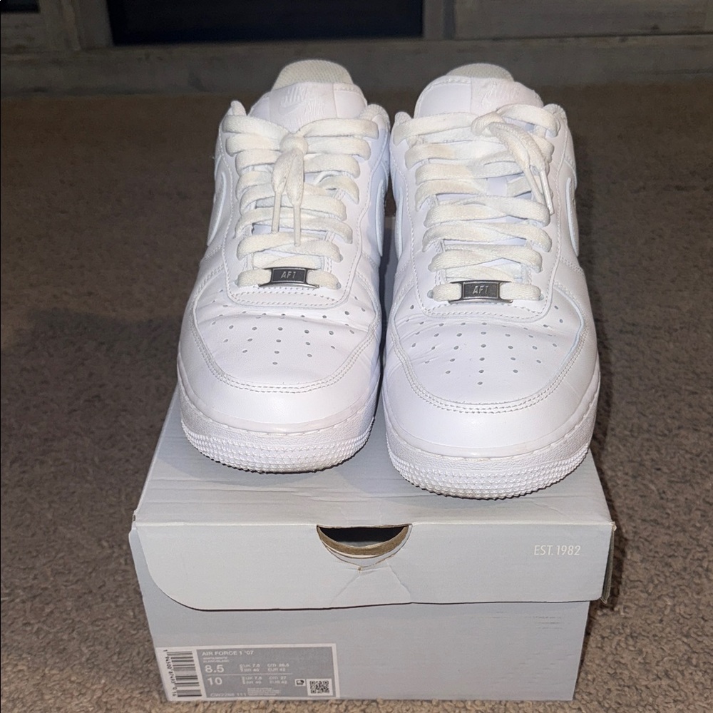 Men’s Nike Air Force 1 White Sneakers